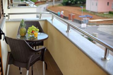 Two bedroom apartment Sukošan, Zadar (A-16641-a)