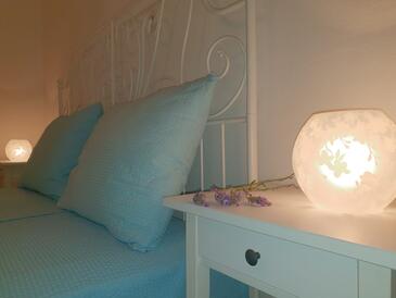 Apartmanok gyermekes családok részére Banjol, Rab - 16645