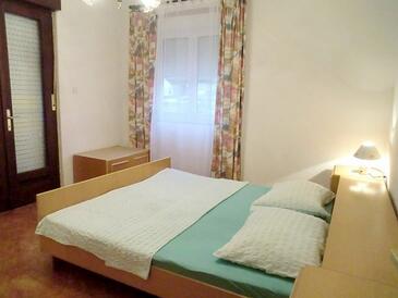 Apartmaji za družine z otroki Banjol, Rab - 16645