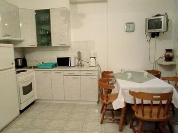 Apartmaji za družine z otroki Banjol, Rab - 16645