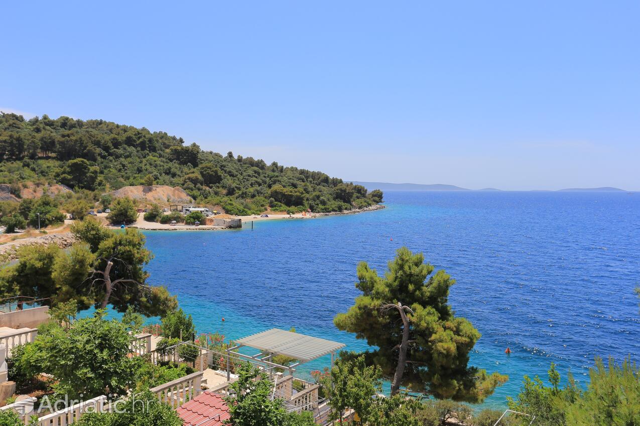 A-16657-a - Alloggi privati - Appartamenti accanto al mare Okrug Donji, Bua - Čiovo