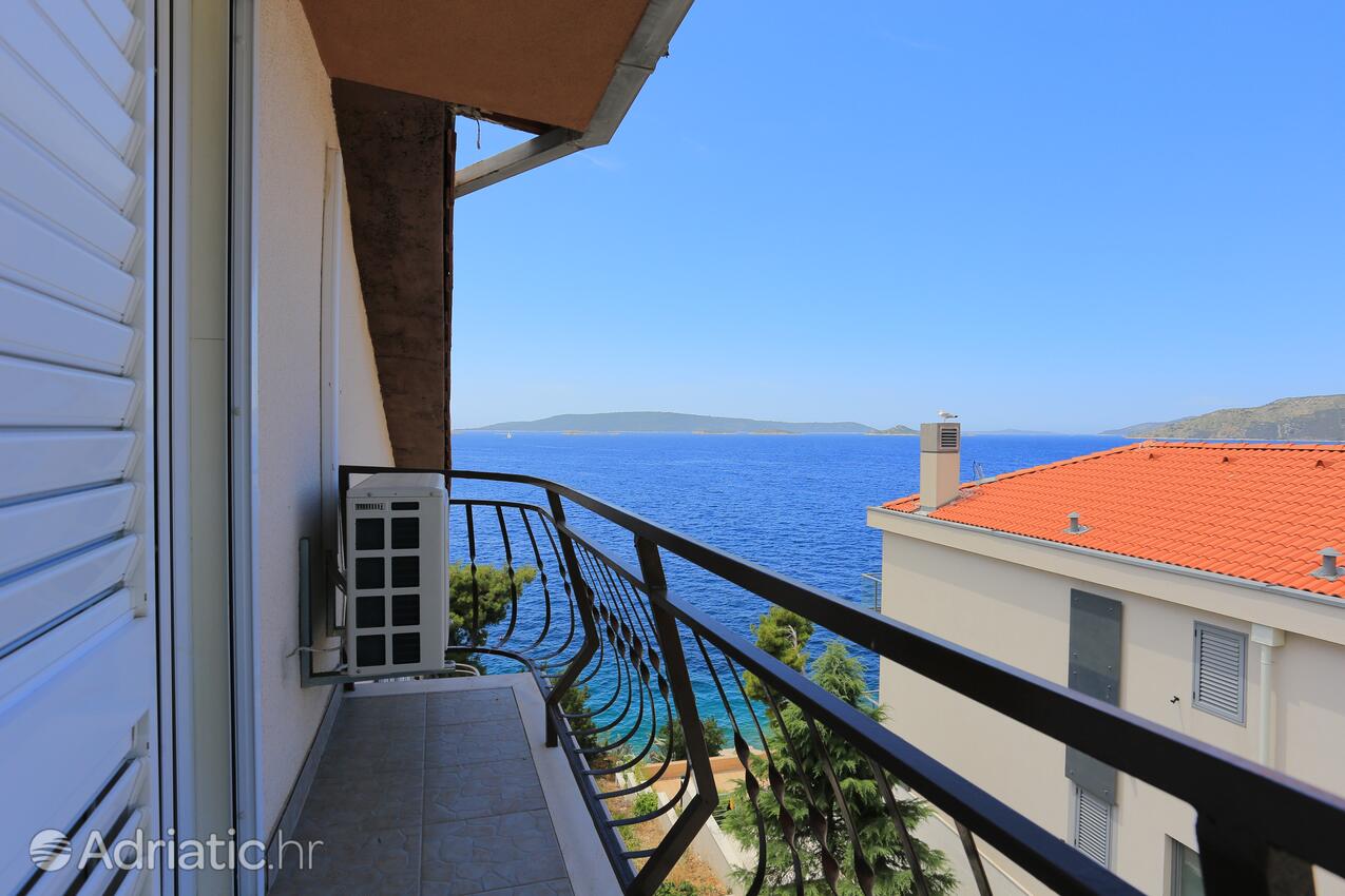 A-16657-b - Alloggi privati - Appartamenti accanto al mare Okrug Donji, Bua - Čiovo