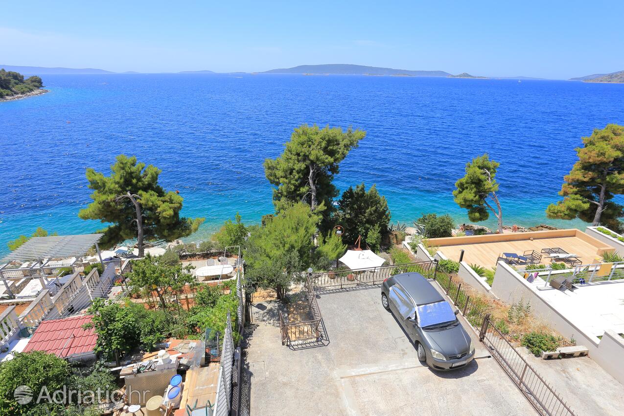 A-16657-b - Alloggi privati - Appartamenti accanto al mare Okrug Donji, Bua - Čiovo