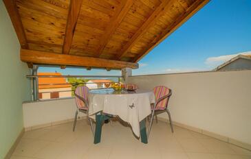 Апартаменти для сім'ї з басейном Пакоштане - Pakoštane, Біоград - Biograd - 16666