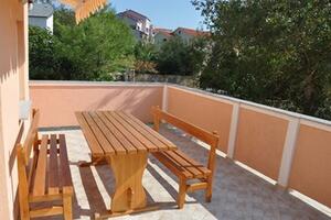 Dvoupokojový apartmán Lopar Dvoupokojový apartmán Lopar, Rab (A-16680-b)