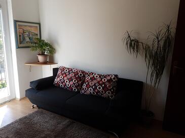 Apartmani uz more Bilice, Krka - 16689