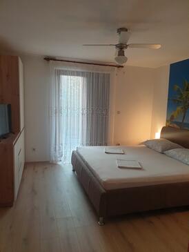 Lägenheter med parkering Vir - 16690