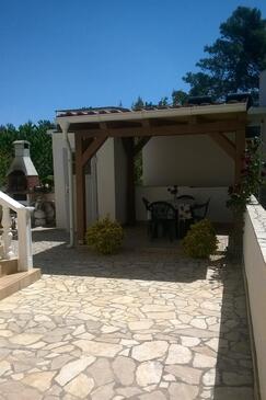 Apartments with parking space Vir - 16690