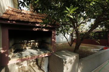 Ferienwohnungen mit Parkplatz Supetar, Brac - 16699