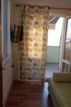 Apartamenty z parkingiem Senj - 16753