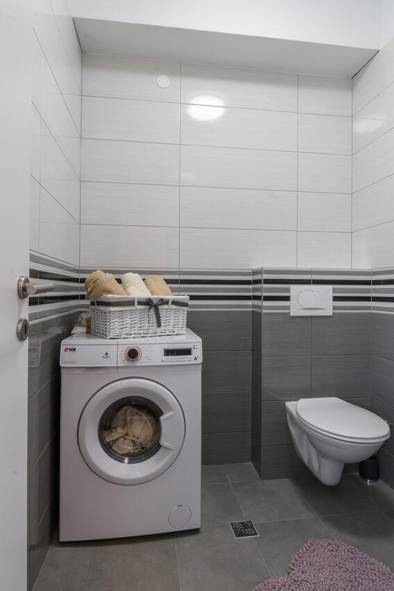 A-16762-a - Alloggi privati - Appartamenti accanto al mare Arbanija, Bua - Čiovo