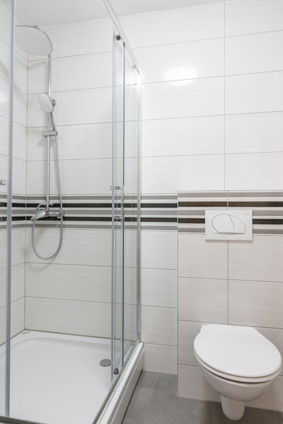 A-16762-a - Alloggi privati - Appartamenti accanto al mare Arbanija, Bua - Čiovo