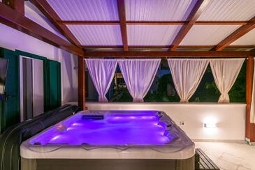 Two bedroom apartment Arbanija, Čiovo (A-16762-a(