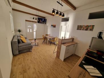 Ferienwohnungen am Meer Zivogosce - Porat, Makarska - 16763