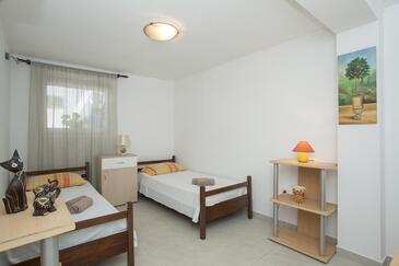 Ferienwohnungen und Zimmer am Meer Vela Luka, Korcula - 16770