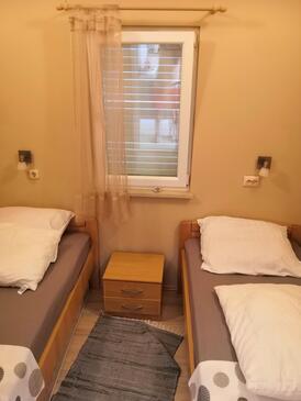 Apartments by the sea Drvenik Mali, Drvenik - 16787