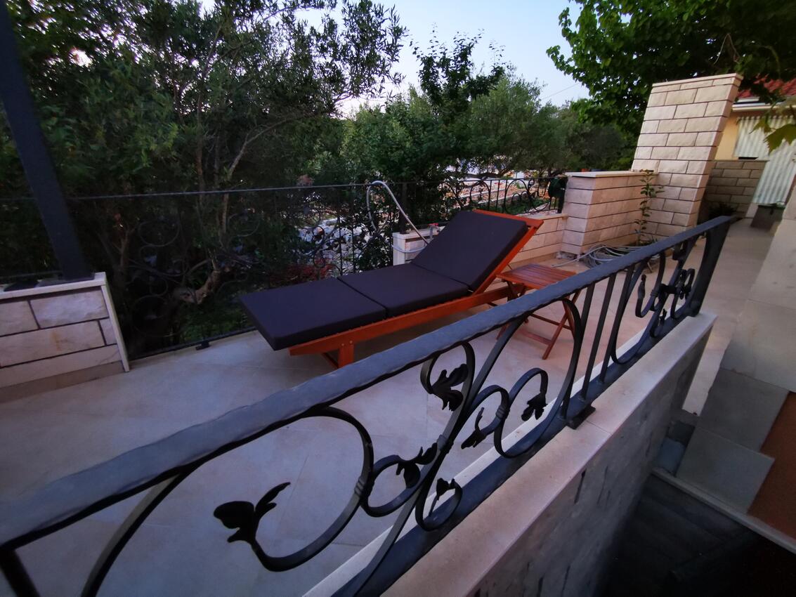 A-16787-c - Private accommodation - Apartments by the sea Drvenik Mali, Drvenik