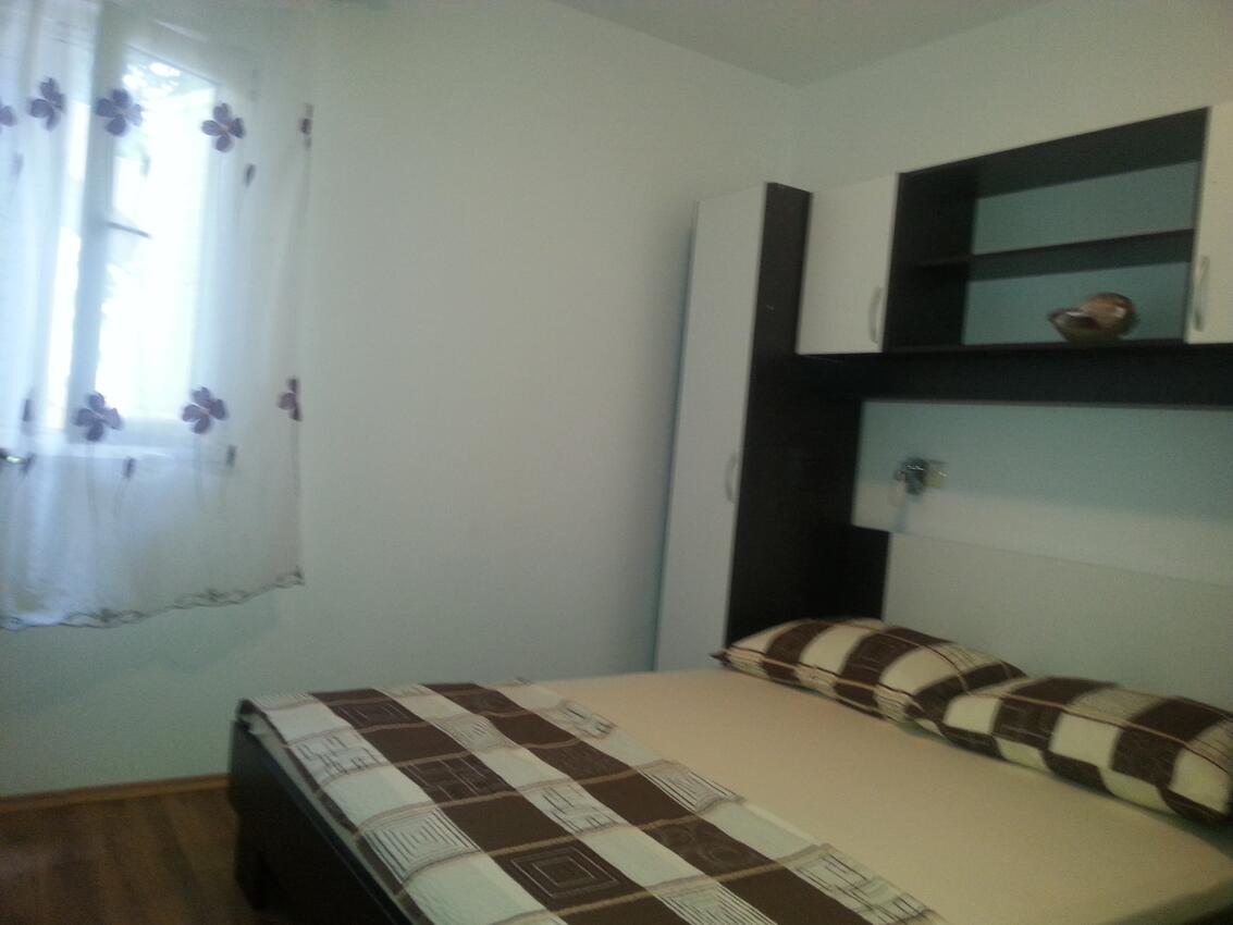 A-16787-d - Private accommodation - Apartments by the sea Drvenik Mali, Drvenik