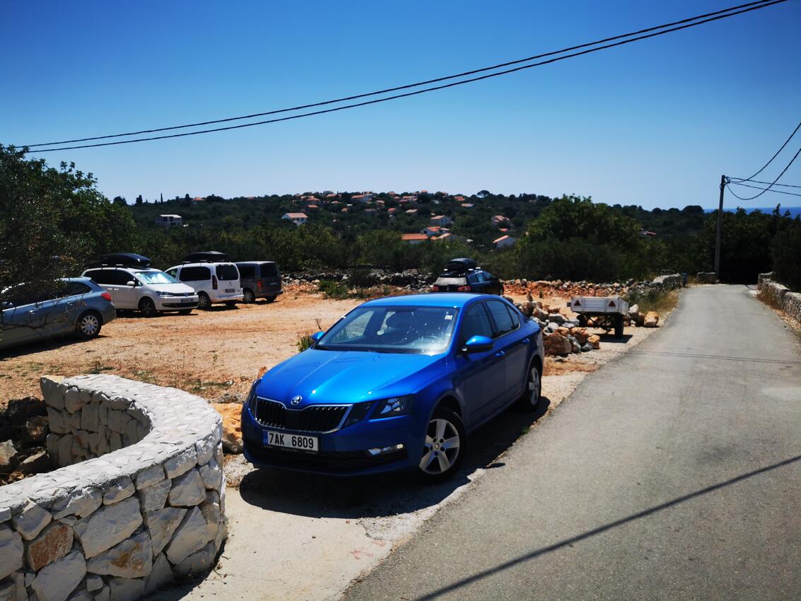 Parking lot - Apartments by the sea Drvenik Mali, Drvenik