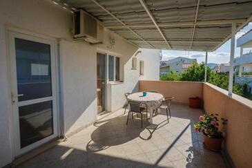 Trosoben apartma Kaštel Štafilić, Kaštela (A-16811-a(