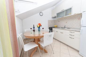 Апартаменты у моря Подстрана - Podstrana, Сплит - Split - 16829