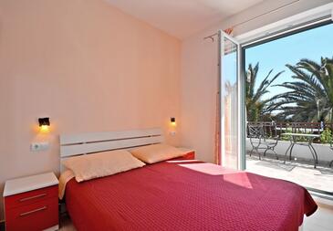 Апартаменты у моря Подстрана - Podstrana, Сплит - Split - 16829