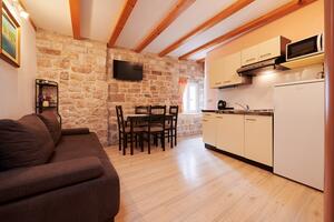 One bedroom apartment Trogir (A-16844-b)