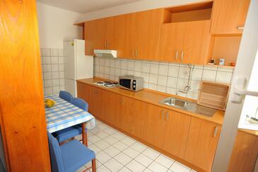 Apartmani uz more s bazenom Sutivan, Brač - 16846