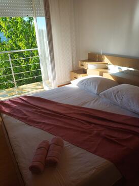 Appartamenti con piscina per famiglie Kampor, Arbe - Rab - 16865