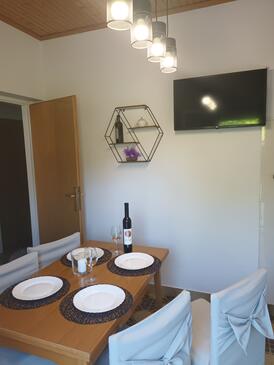 Kampor, Sala da pranzo nell'alloggi del tipo apartment, WiFi.