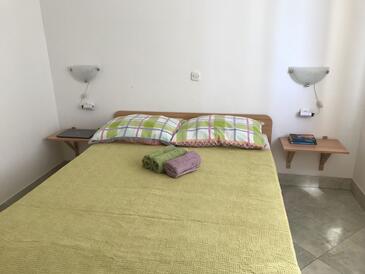 Appartamenti con parcheggio Jezera, Morter - Murter - 16874