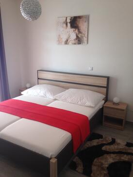 Apartmány s parkoviskom Trogir - 16898