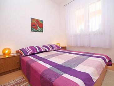 Lejligheder ved havet Bilice, Krka - 16904