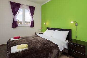 Apartmanok a tenger mellett Vinisce, Trogir - 16928