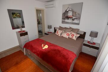 Apartments with parking space Okrug Gornji, Čiovo - 16935