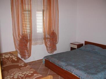 Ferienwohnungen am Meer Razanac, Zadar - 16941