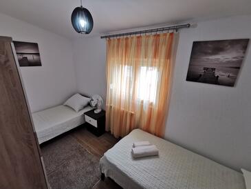 Apartments with parking space Vodice - 16944