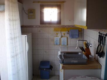 Apartmani uz more Tisno, Murter - 16947