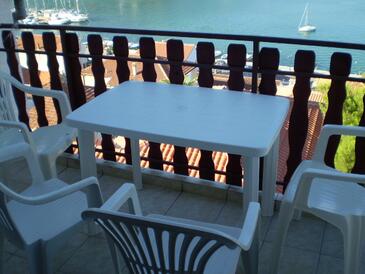 Apartmani uz more Tisno, Murter - 16947
