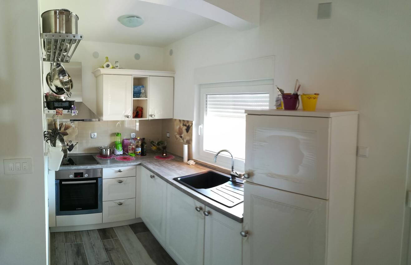 Holiday house with a parking space Ljubač, Zadar - 16964