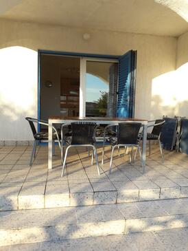 Apartmaji s parkingom Barbat, Rab - 16992