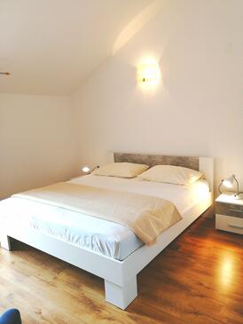 Ferienwohnungen am Meer Betina, Murter - 17061