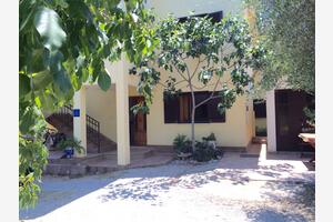 Apartamente cu parcare Vinisce, Trogir - 17062