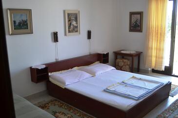 Apartments by the sea Živogošće - Mala Duba, Makarska - 17077