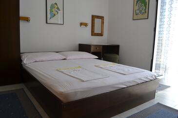 Apartments by the sea Živogošće - Mala Duba, Makarska - 17077