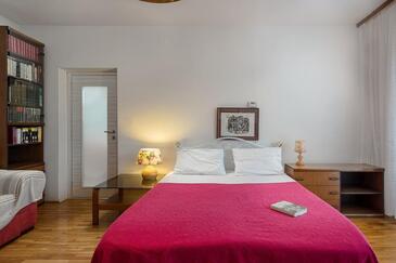 Apartmanok parkolóhellyel Banjole, Pula - 17097