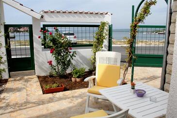 Ferienwohnungen am Meer Bilice, Krka - 17098