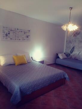 Apartments with parking space Lopar, Rab - 17103