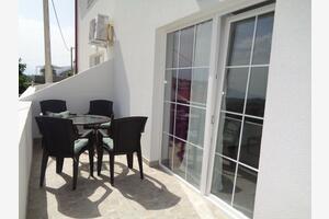 One bedroom apartment Lopar One bedroom apartment Lopar, Rab (A-17103-b)