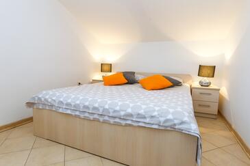 Apartmani s parkingom Novalja, Pag - 17110